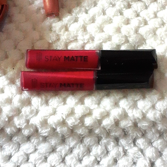 Rimmel London cosmetic bundle - Picture 4 of 5